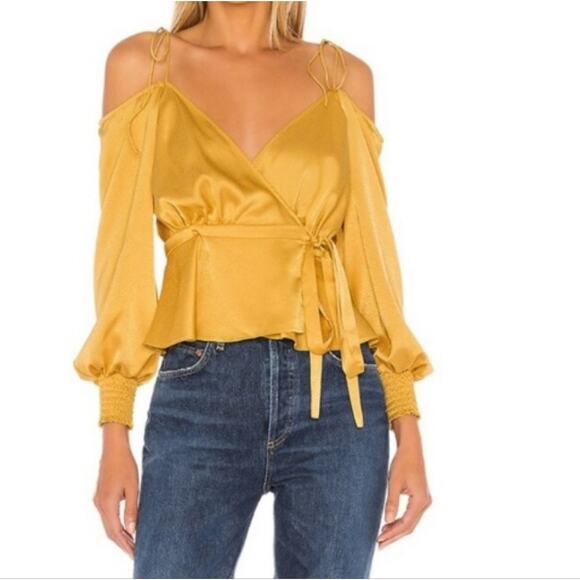 Lovers + Friends Tops - Lovers + Friends Hopless Romantic Top in Yellow. Size M